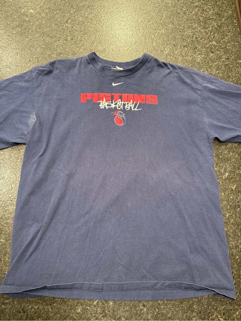 Vintage Pistons Center Swoosh Tshirt